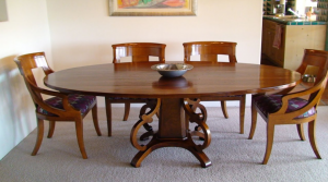 Round Table