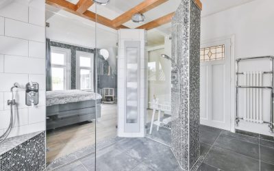 Common Shower Door Issues and When It’s Time for a Replacement