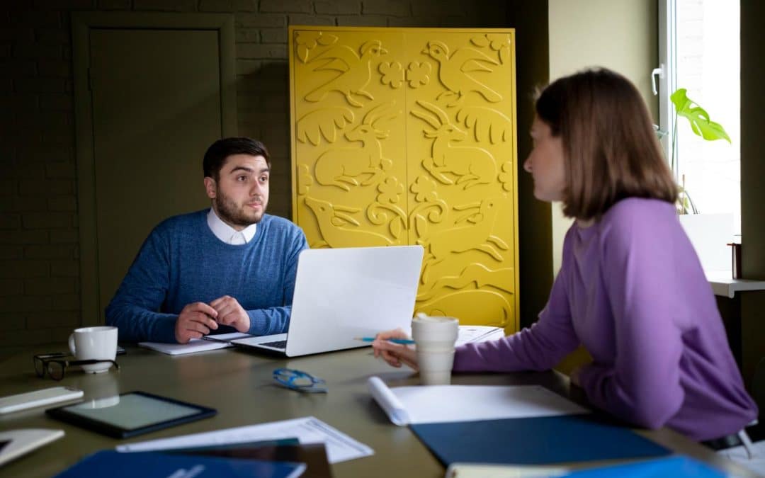 Why One-on-One Coaching Is More Effective Than Group Coaching?