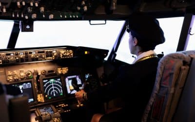 Choosing Your Flight Path: Online vs. In-Person Aviation Training Courses